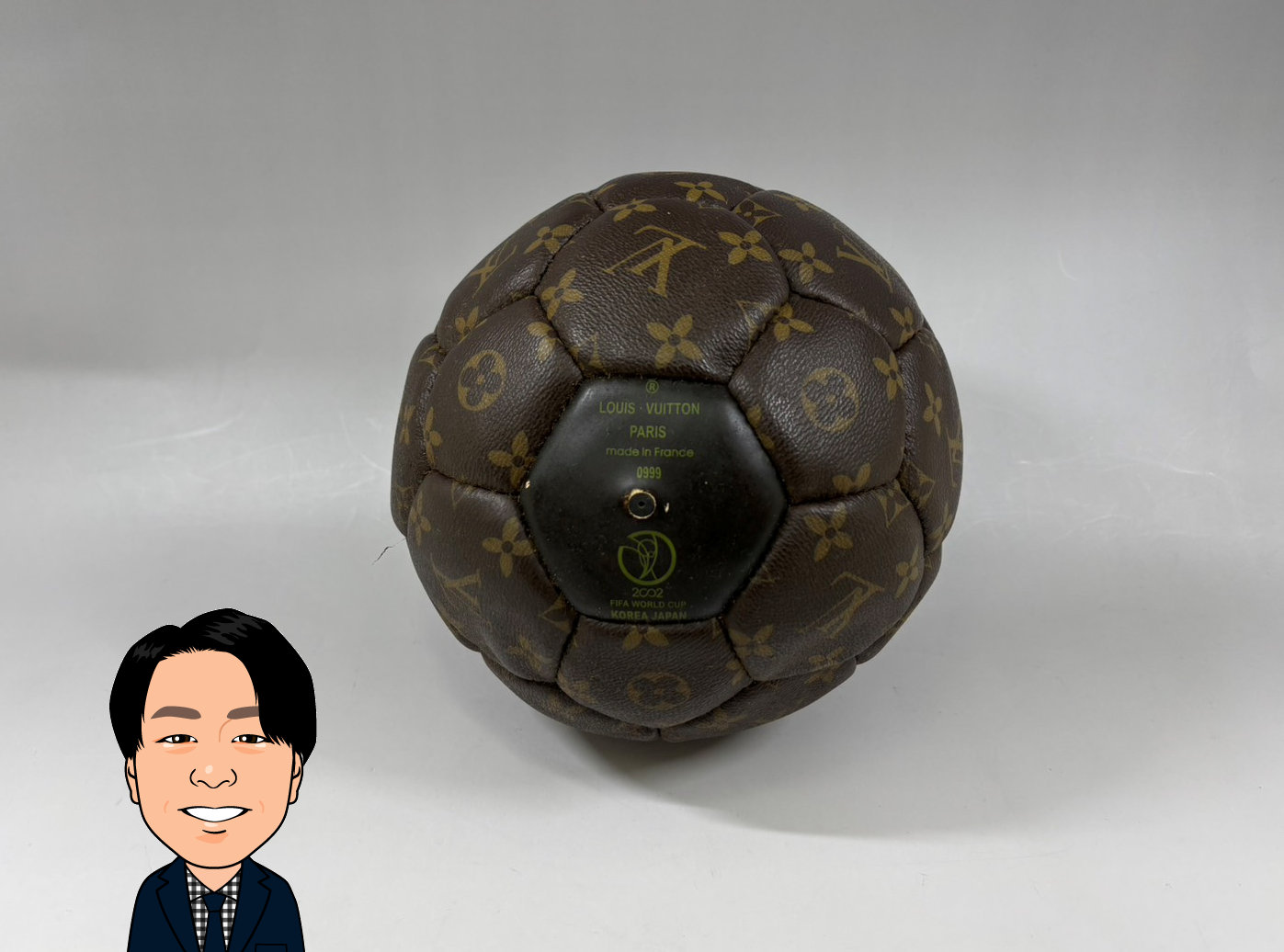LOUIS VUITTON 【ルイヴィトン】 2002年日韓ワールドカップ サッカーボール 画像1