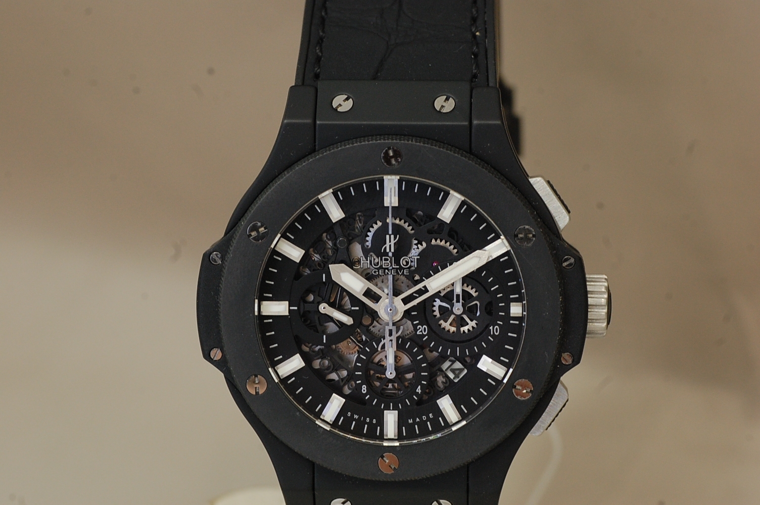 HUBLOT ビッグバン･アエロバン･ブラックマジック 画像1