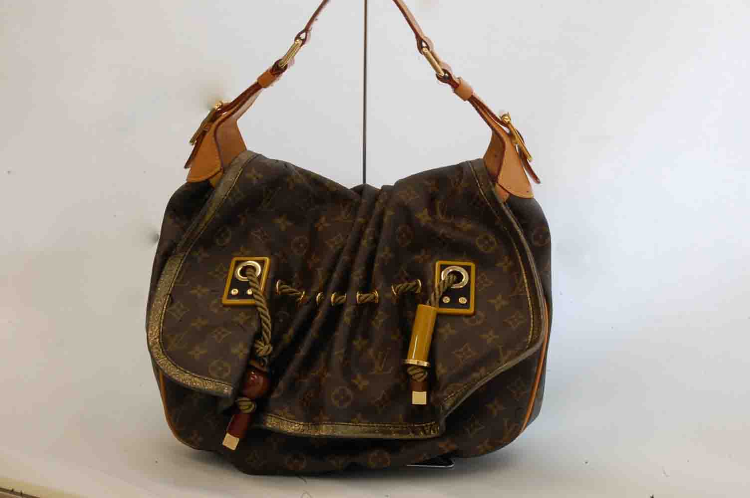 LOUIS VUITTON【ルイヴィトン】モノグラム カラハリGM M97015 2009年コレクション 画像1