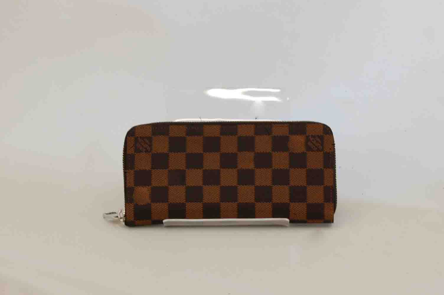 LOUIS VUITTON【ルイヴィトン】ダミエ ジッピーウォレット N60015 画像1