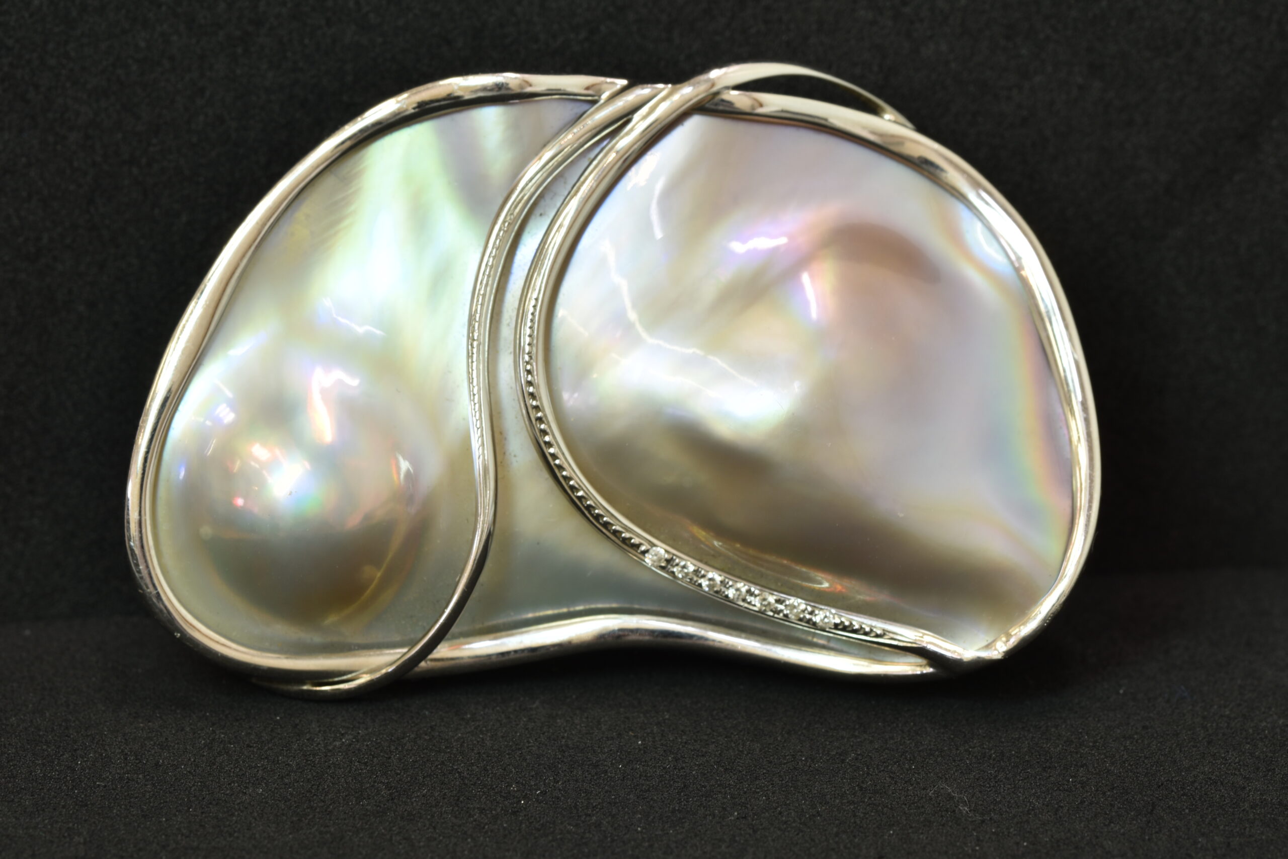 ブローチ 画像1