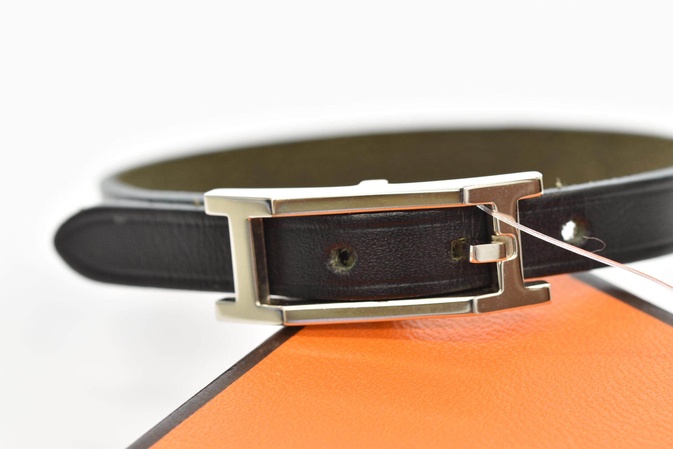 HERMES【エルメス】革 ブレスレット 画像1