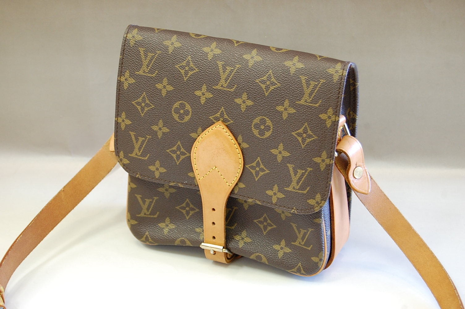 LOUIS VUITTON【ルイヴィトン】モノグラム カルトシエール M51252 画像1