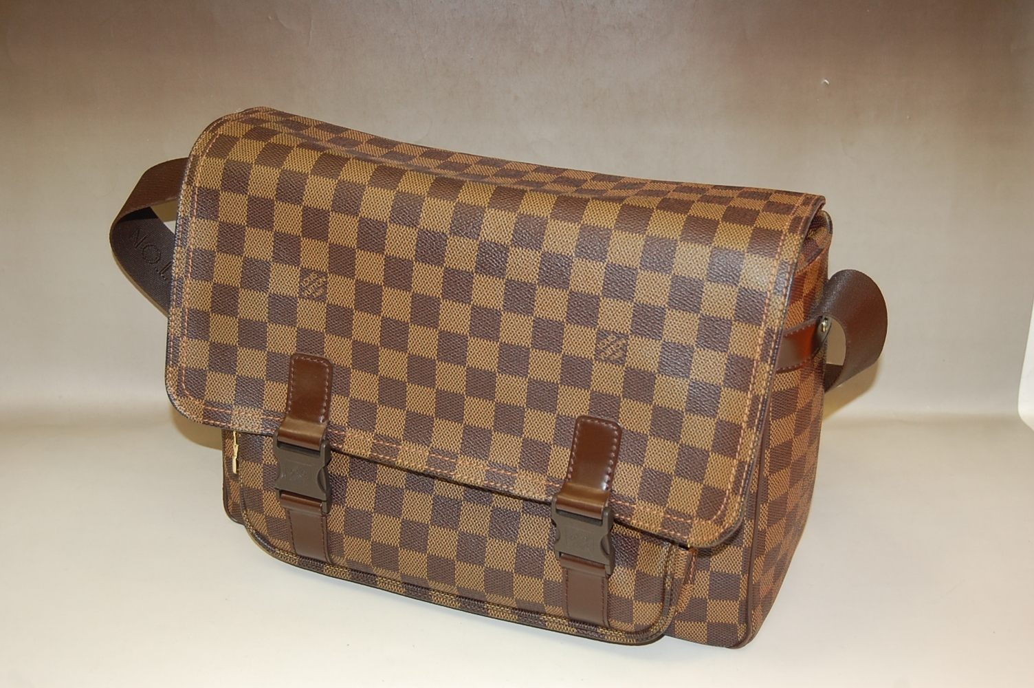 LOUIS VUITTON【ルイヴィトン】ダミエ バッグ メッセンジャーメルヴィール N51125 画像1