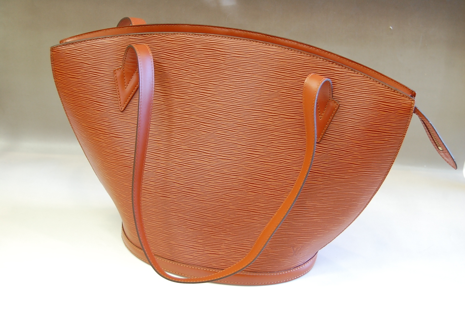 LOUIS VUITTON【ルイヴィトン】エピ バッグ サンジャック M52273 画像1