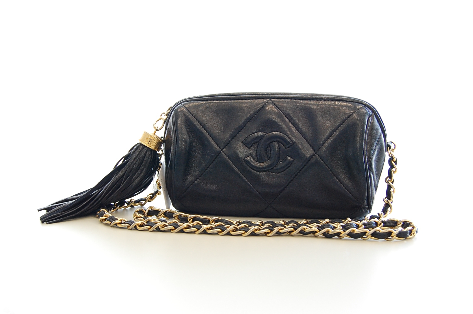 CHANEL【シャネル】革 タッセル チェーン ポーチ 画像1