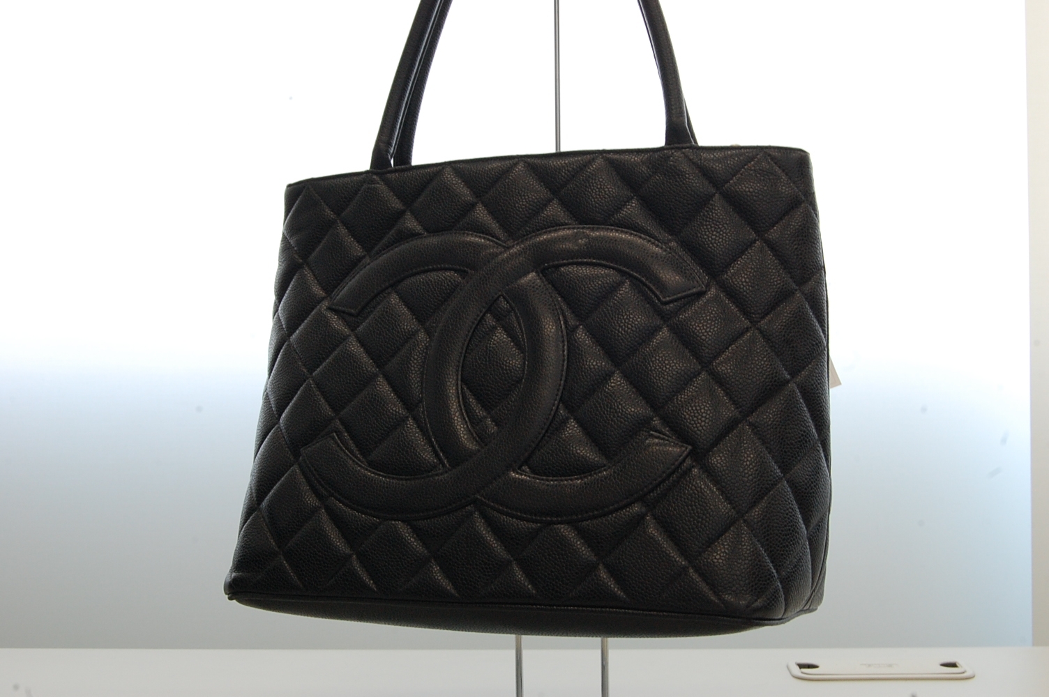 CHANEL【シャネル】キャビアスキン マトラッセ 復刻トート 画像1