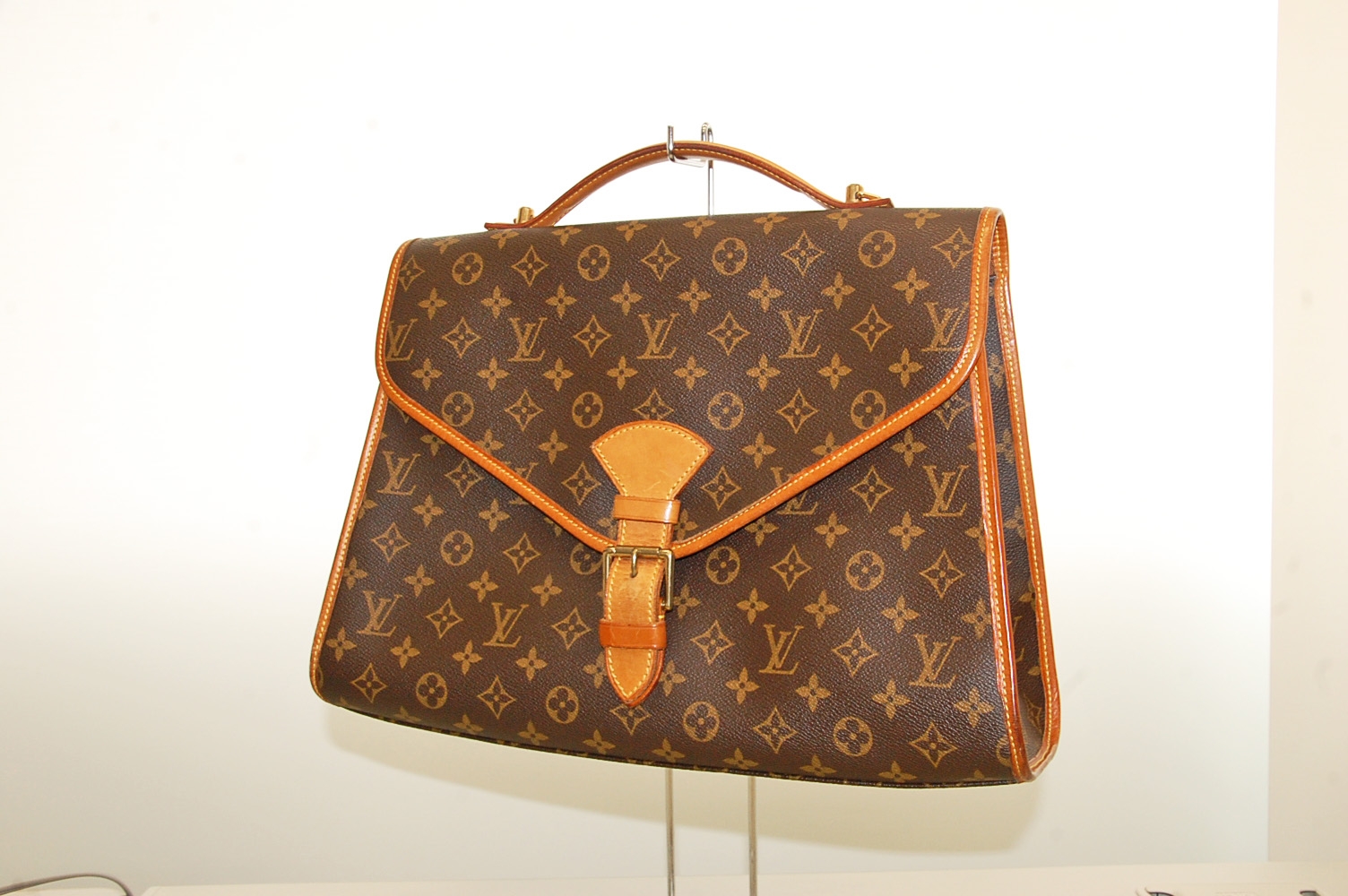 LOUIS VUITTON【ルイヴィトン】モノグラム ビバリー M51121 画像1