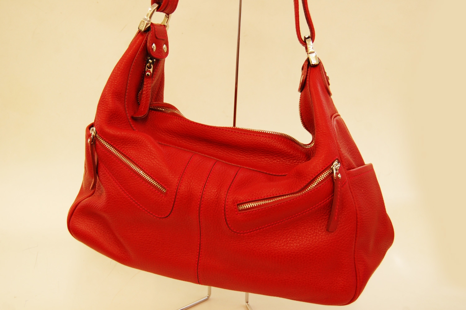 TODS【トッズ】革 ショルダー バッグ 画像1