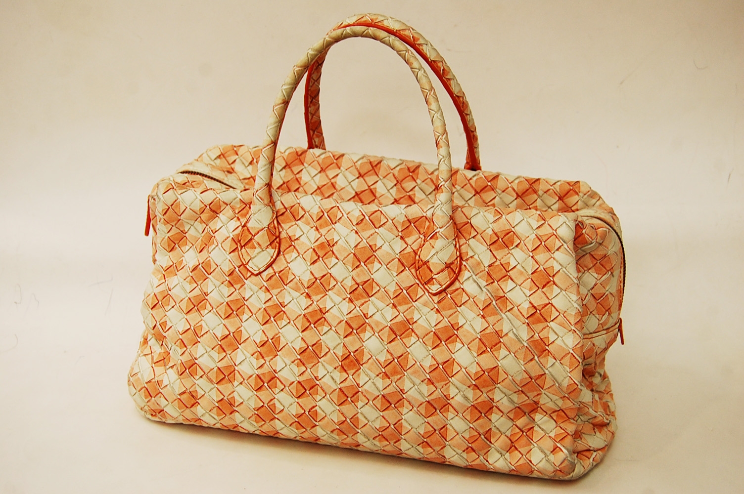 BOTTEGA VENETA【ボッテガヴェネタ】イントレチャート ハンドバッグ 画像1