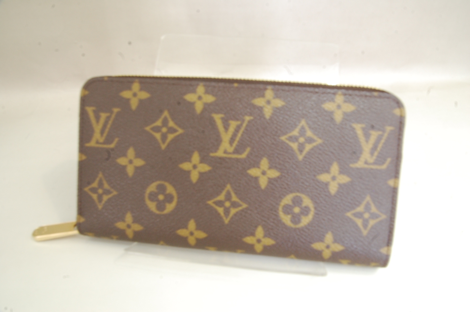 LOUIS VUITTON【ルイヴィトン】モノグラム ジッピーウォレット M60017 画像1