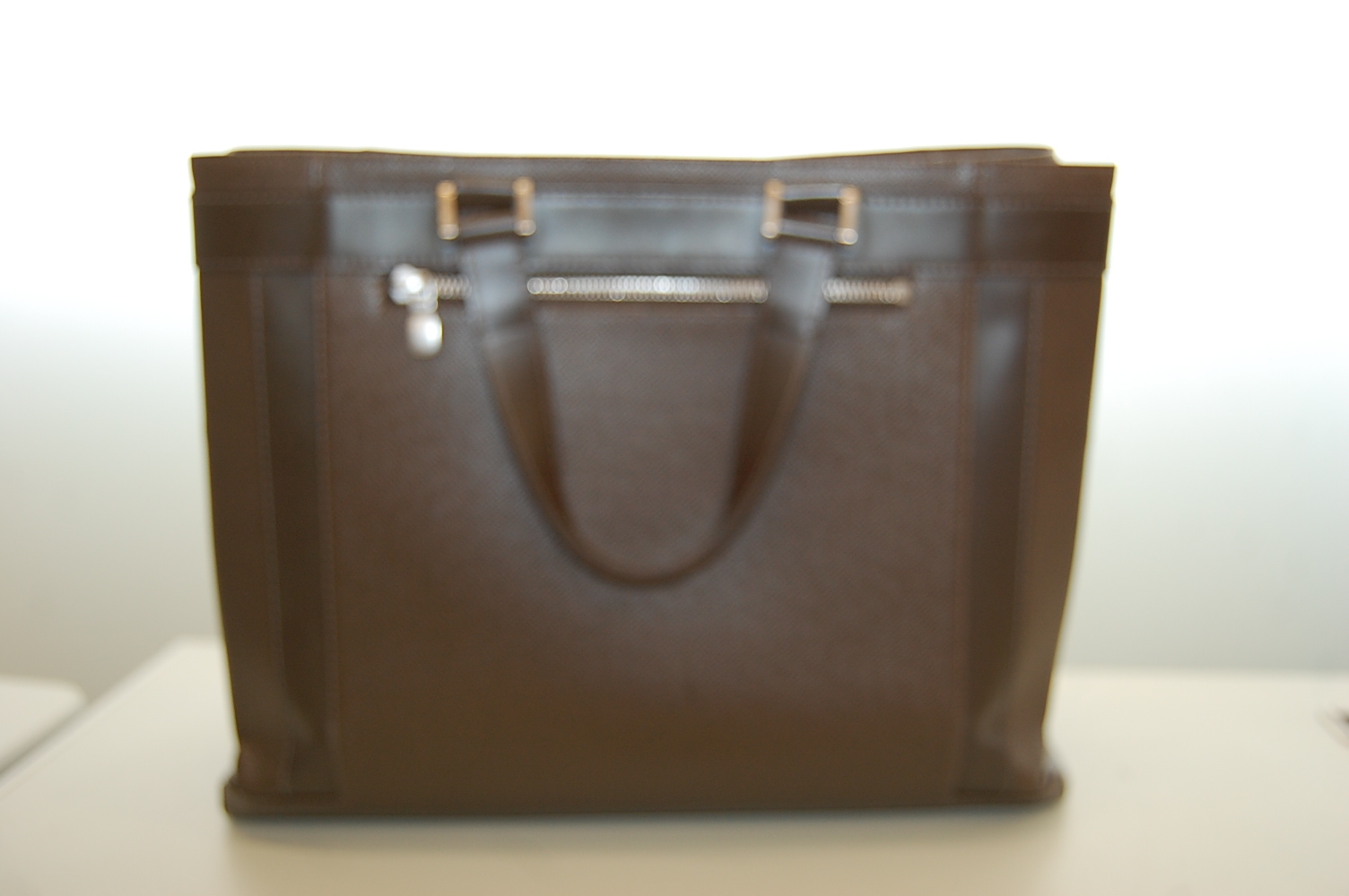 ルイヴィトン☆タイガ カスベック☆トートバッグ ビジネスバッグ 極美