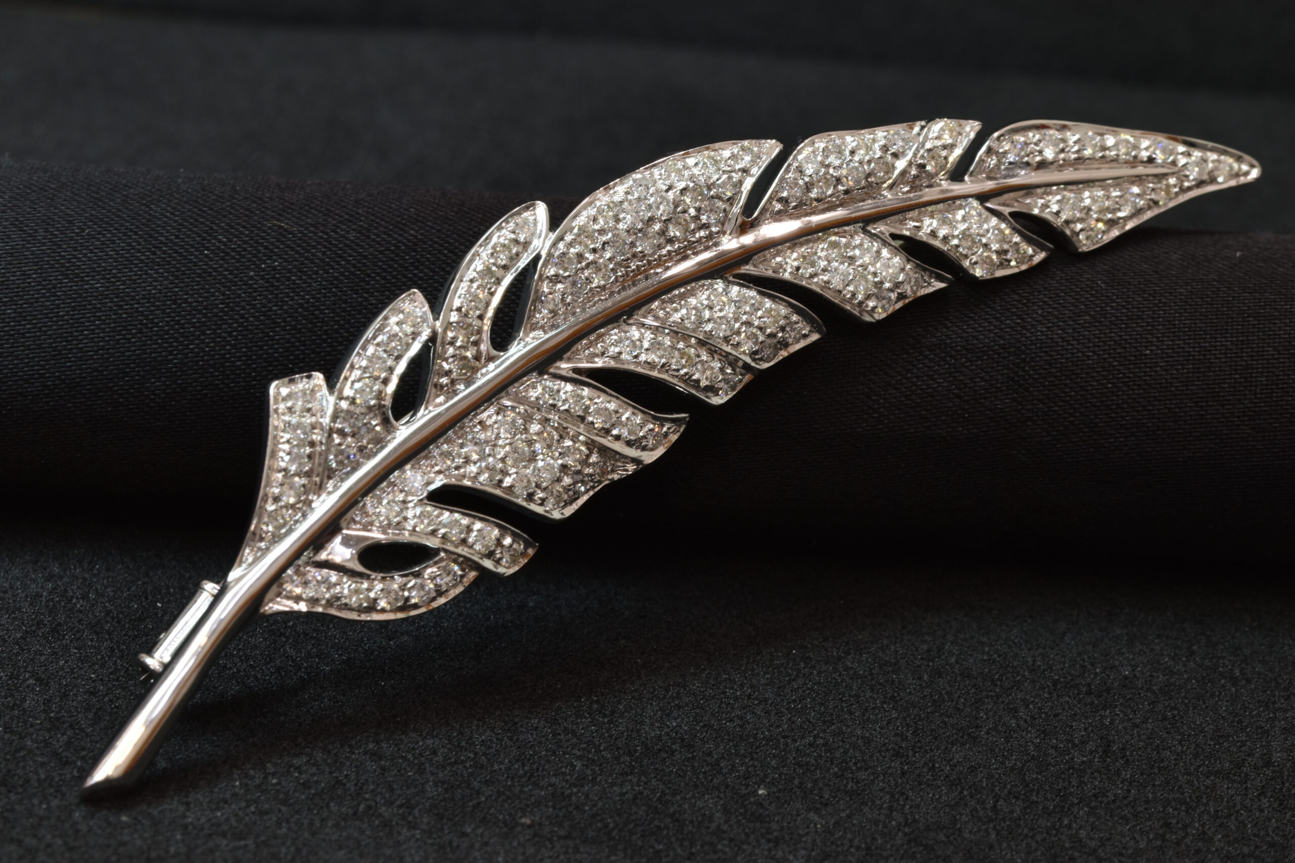 ブローチ 画像1