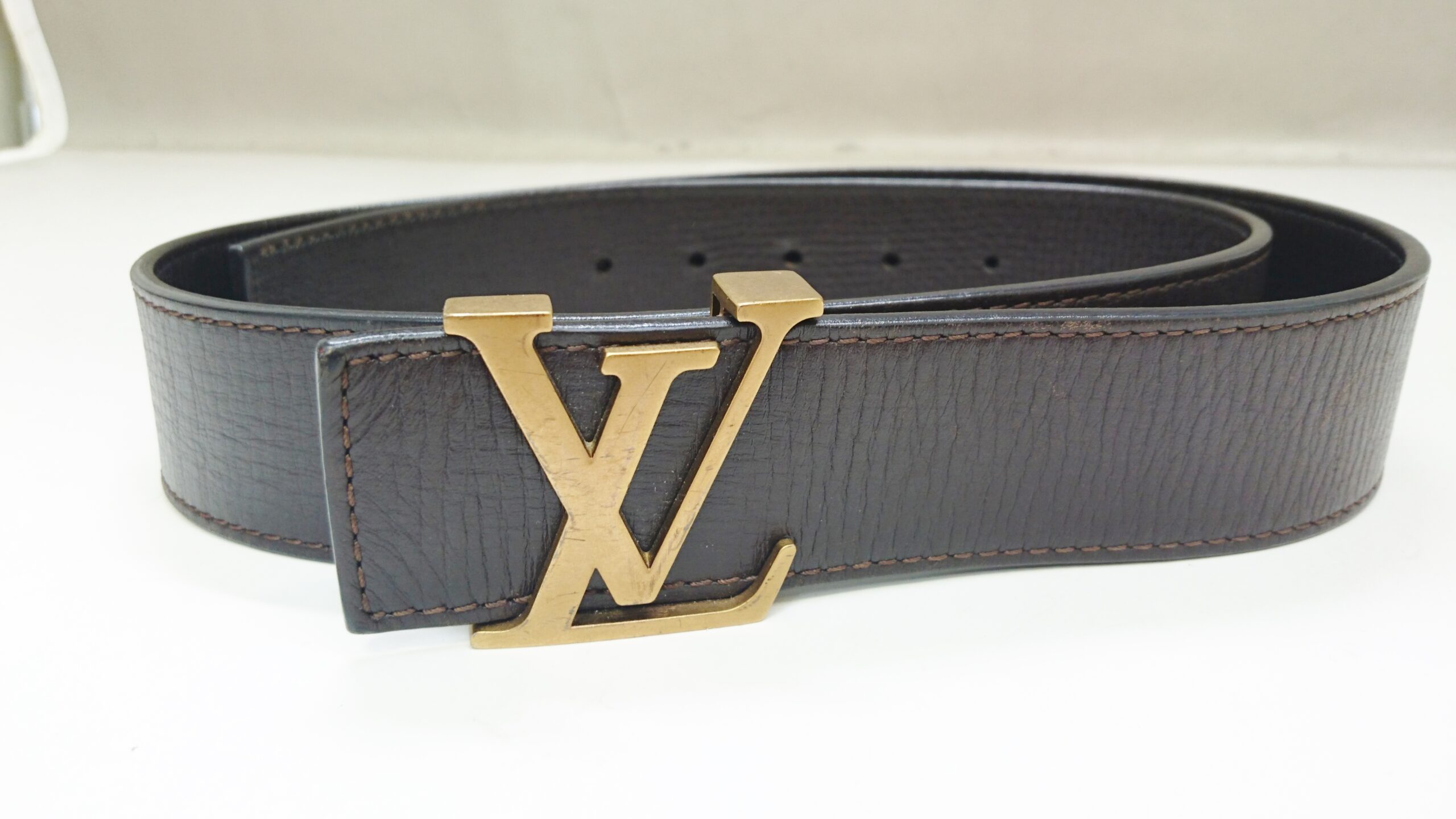 LOUIS VUITTON【ルイヴィトン】ベルト サンチュール LVイニシャル 画像1