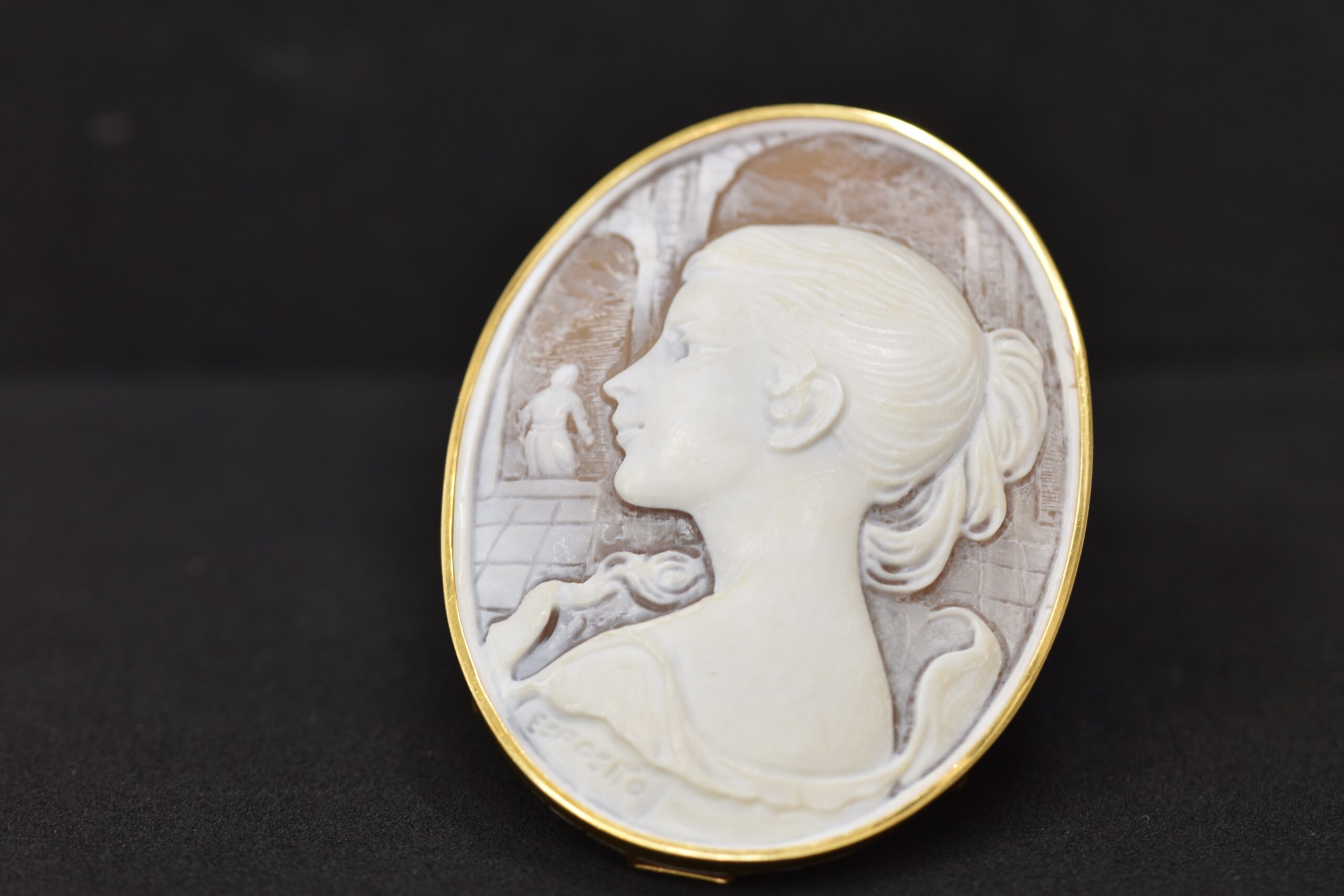 ブローチ 画像1