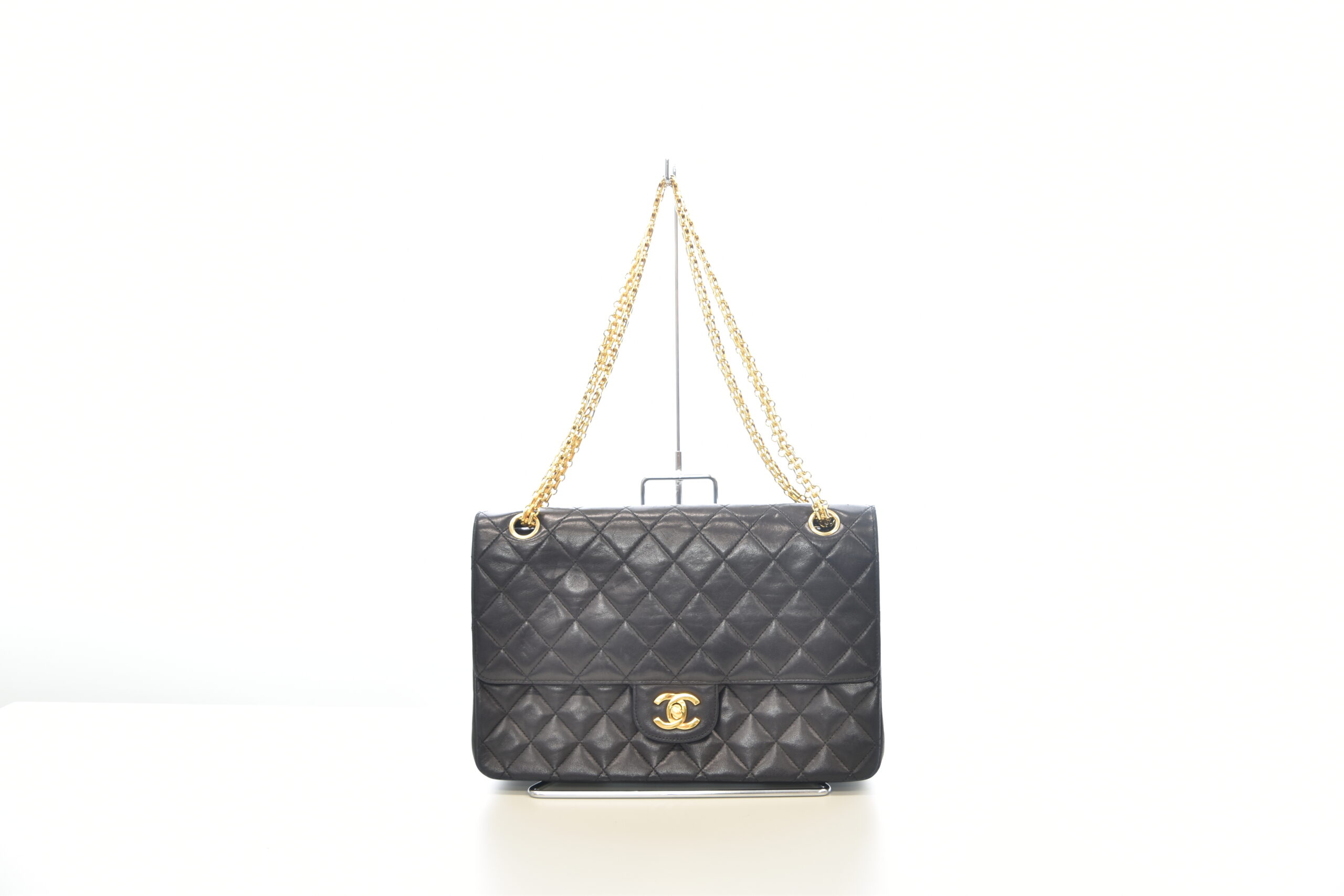 CHANEL【シャネル】マトラッセ チェーンバッグ 画像1