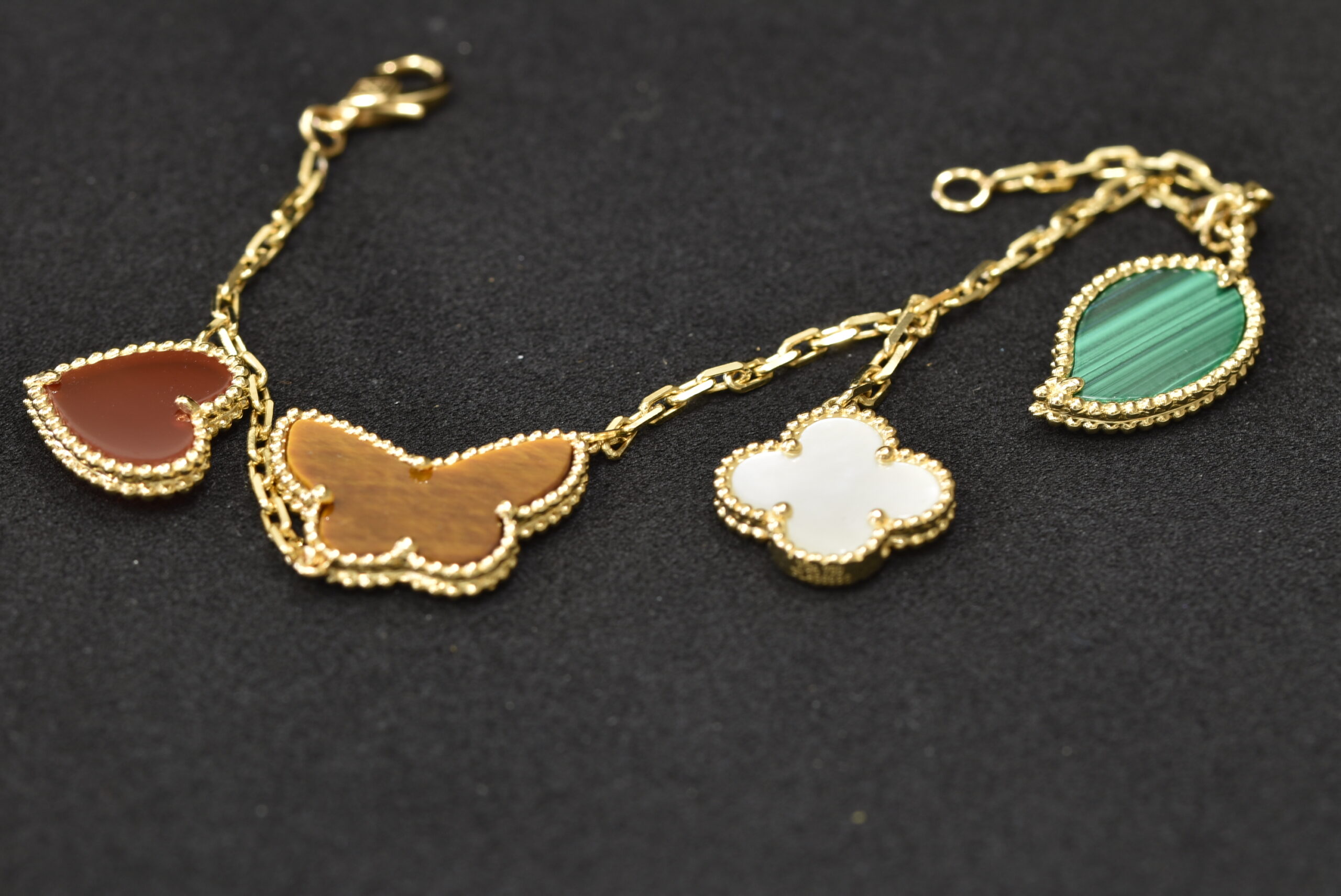 Van Cleef Arpels 【ヴァンクリーフ アーペル】ブレスレット 画像1