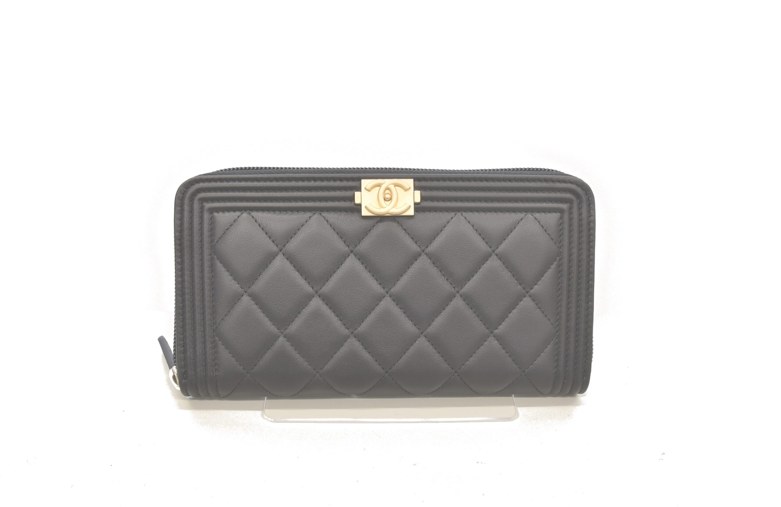 CHANEL【シャネル】ボーイシャネル 財布 画像1