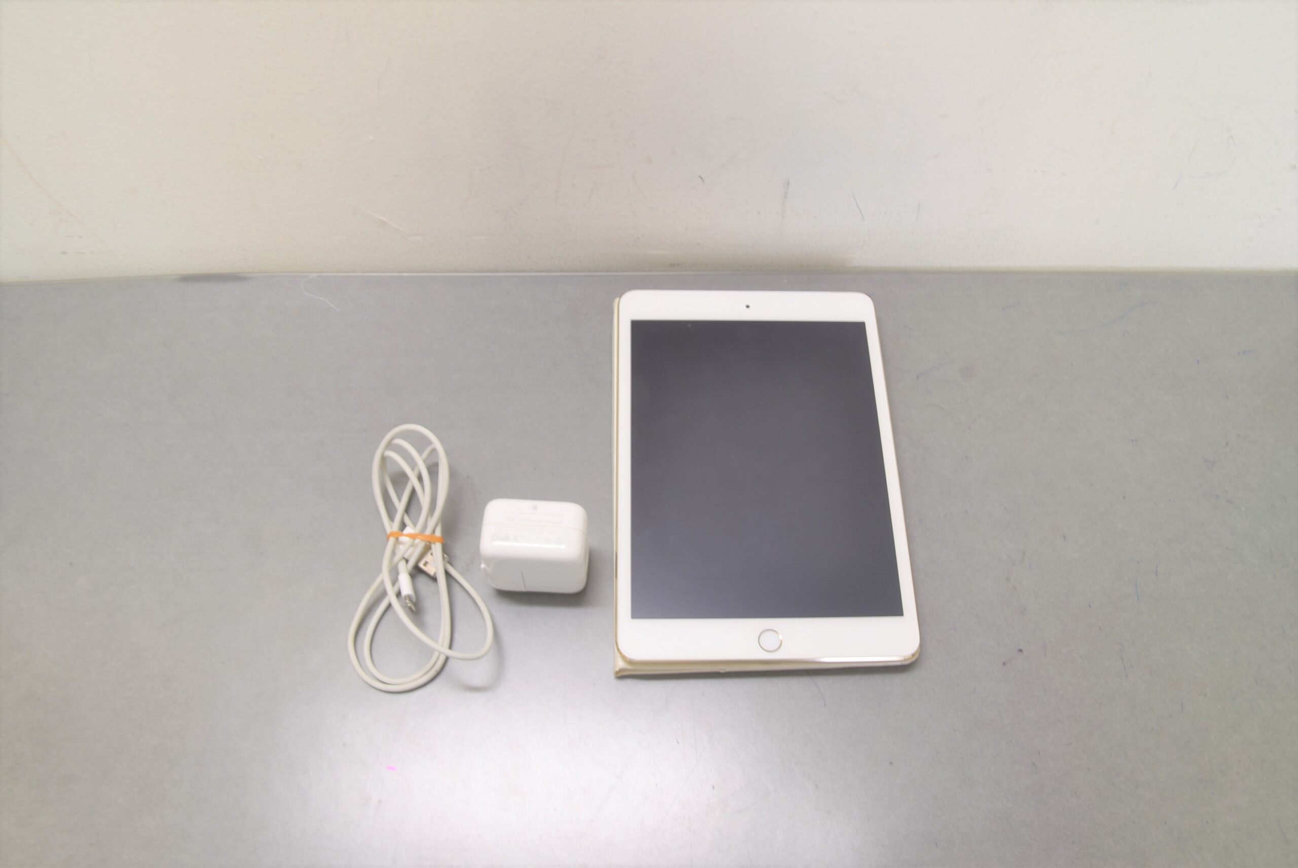 au iPad mini3 画像1