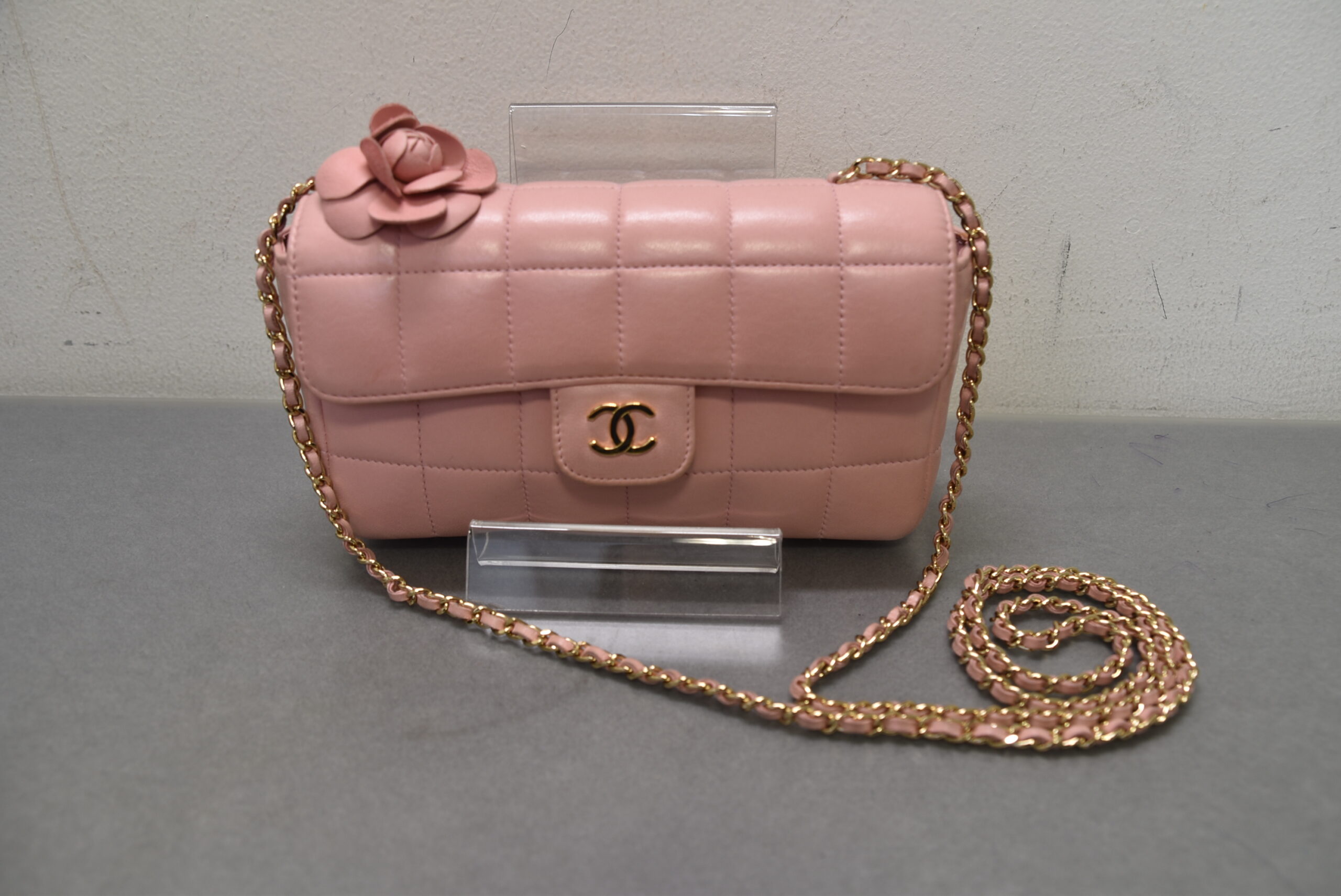CHANEL【シャネル】 チョコバー チェーンバッグ 画像1
