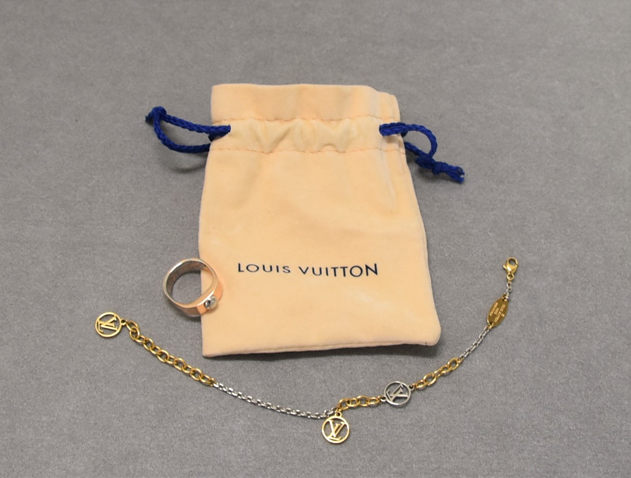 LOUIS VUITTON【ルイヴィトン】リング ナノグラム ブレスレット ロゴマニア M00213 M68077 画像1