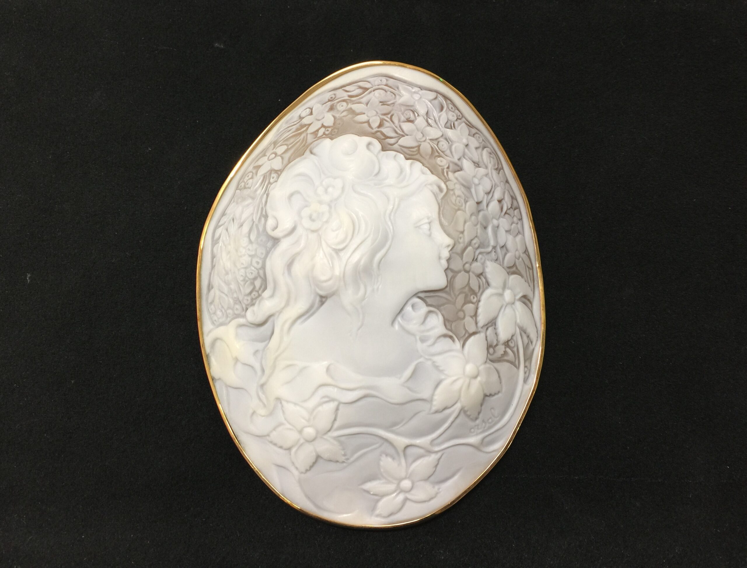 ブローチ 画像1