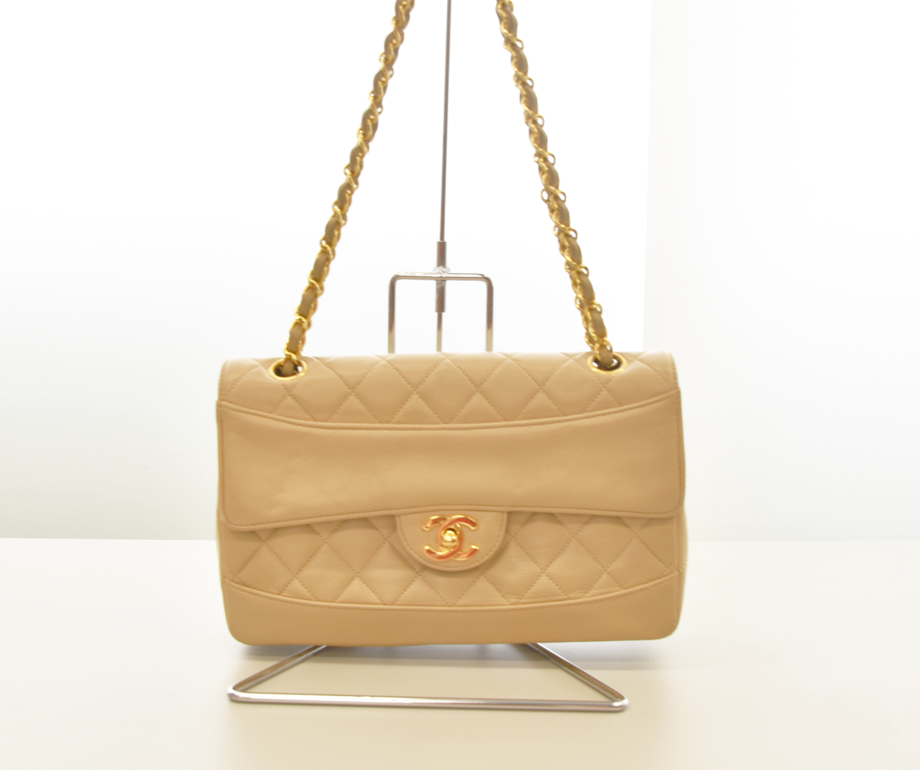 CHANEL【シャネル】 マトラッセ チェーンバッグ 画像1