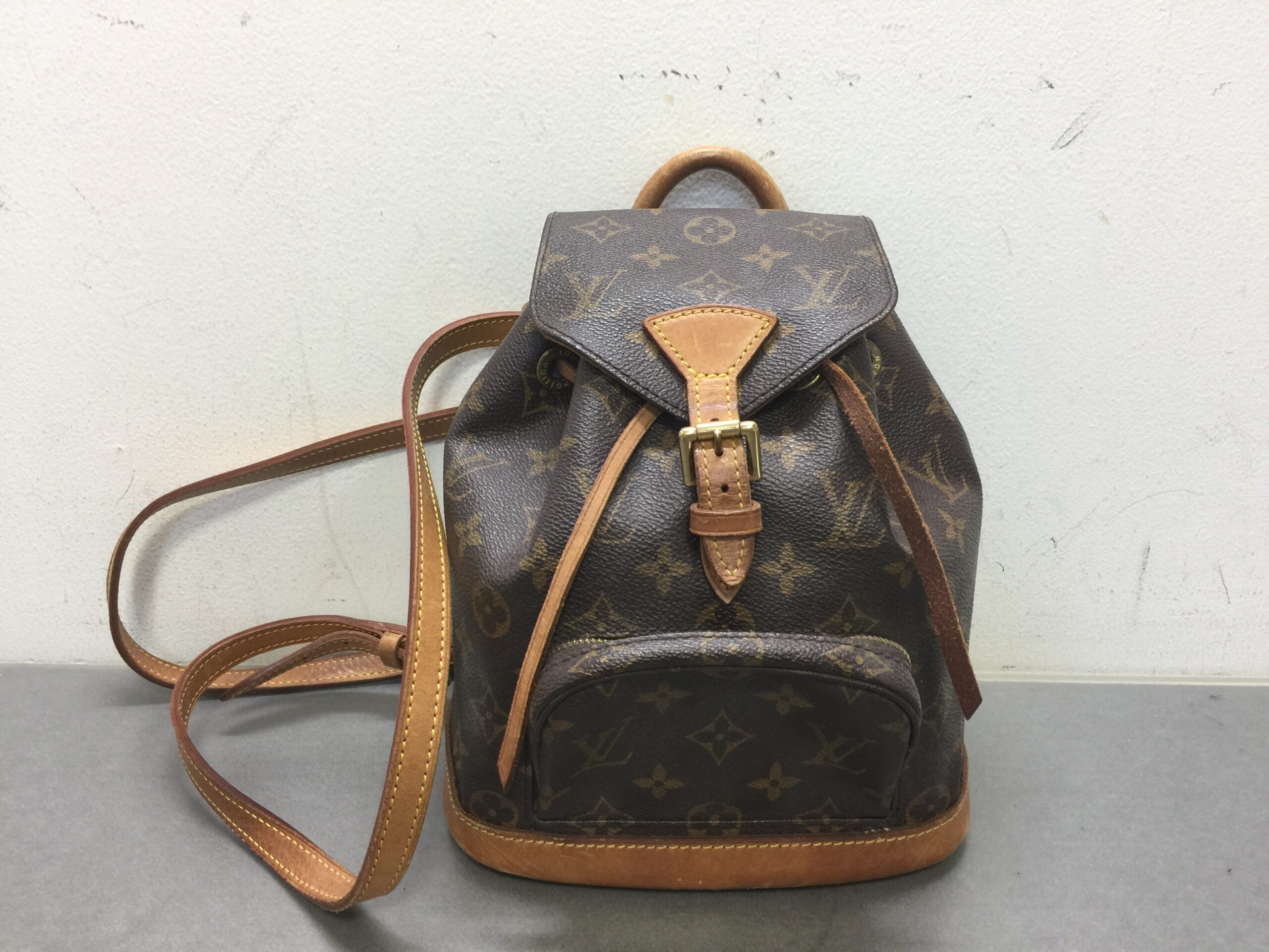 LOUIS VUITTON【ルイヴィトン】モノグラム リュック ミニモンスリ M51137 画像1