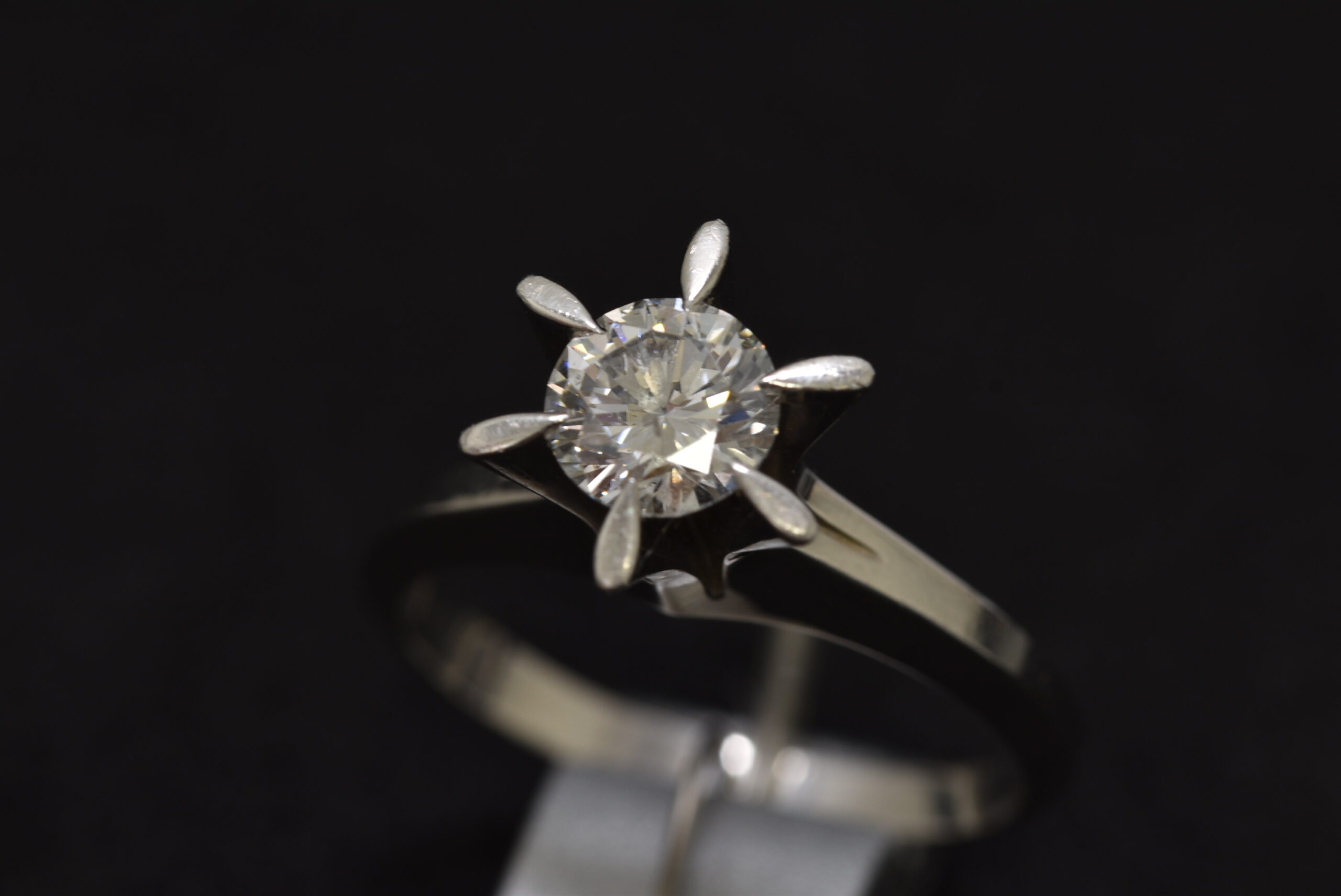 立爪 指輪 画像1