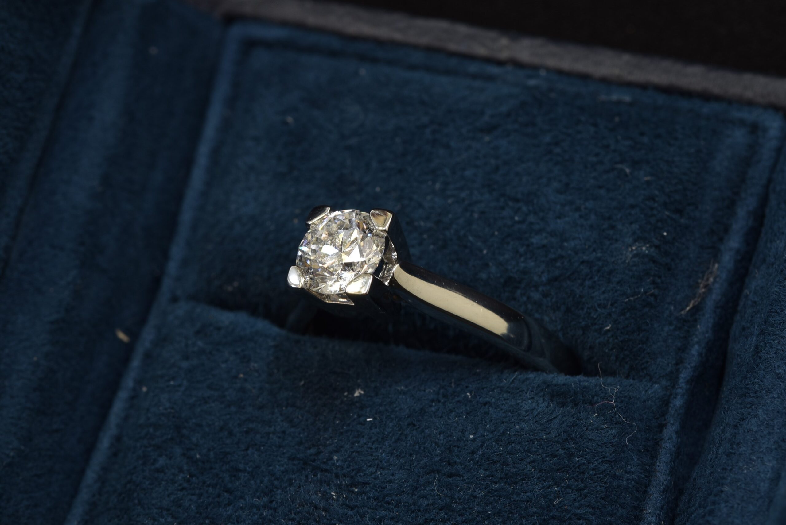 HARRY WINSTON【ハリーウィンストン】指輪 画像1