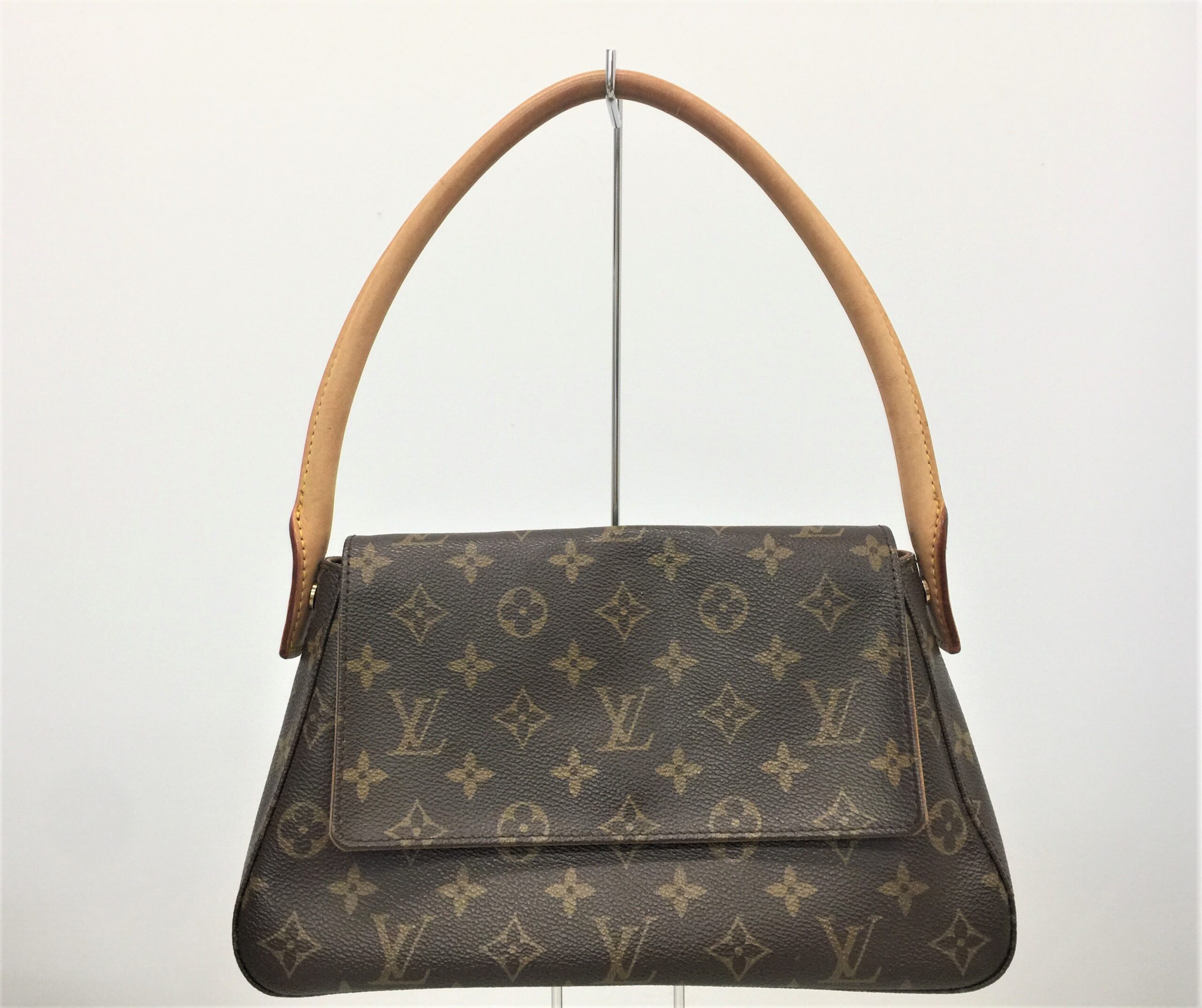 LOUIS VUITTON【ルイヴィトン】モノグラム ミニ ルーピング M51147 画像1