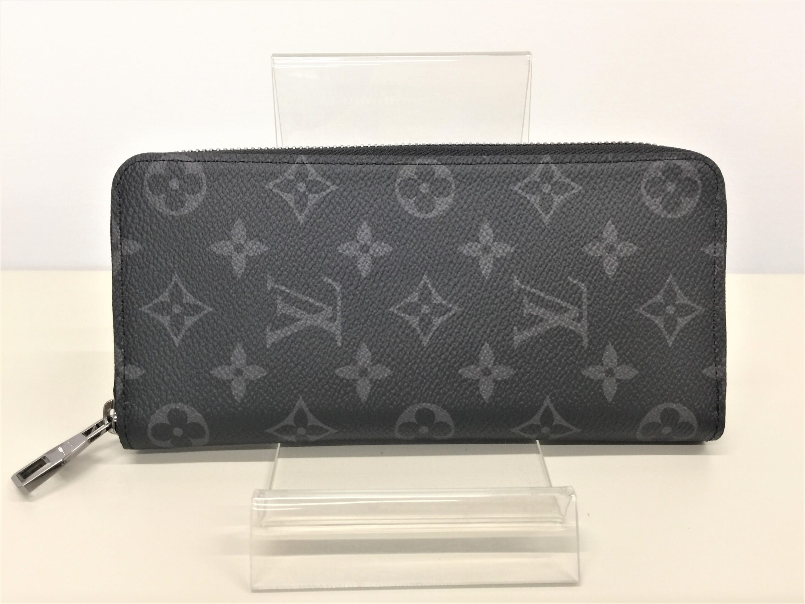 LOUIS VUITTON【ルイヴィトン】モノグラム エクリプス ジッピーウォレットヴェルティカル M62295 画像1