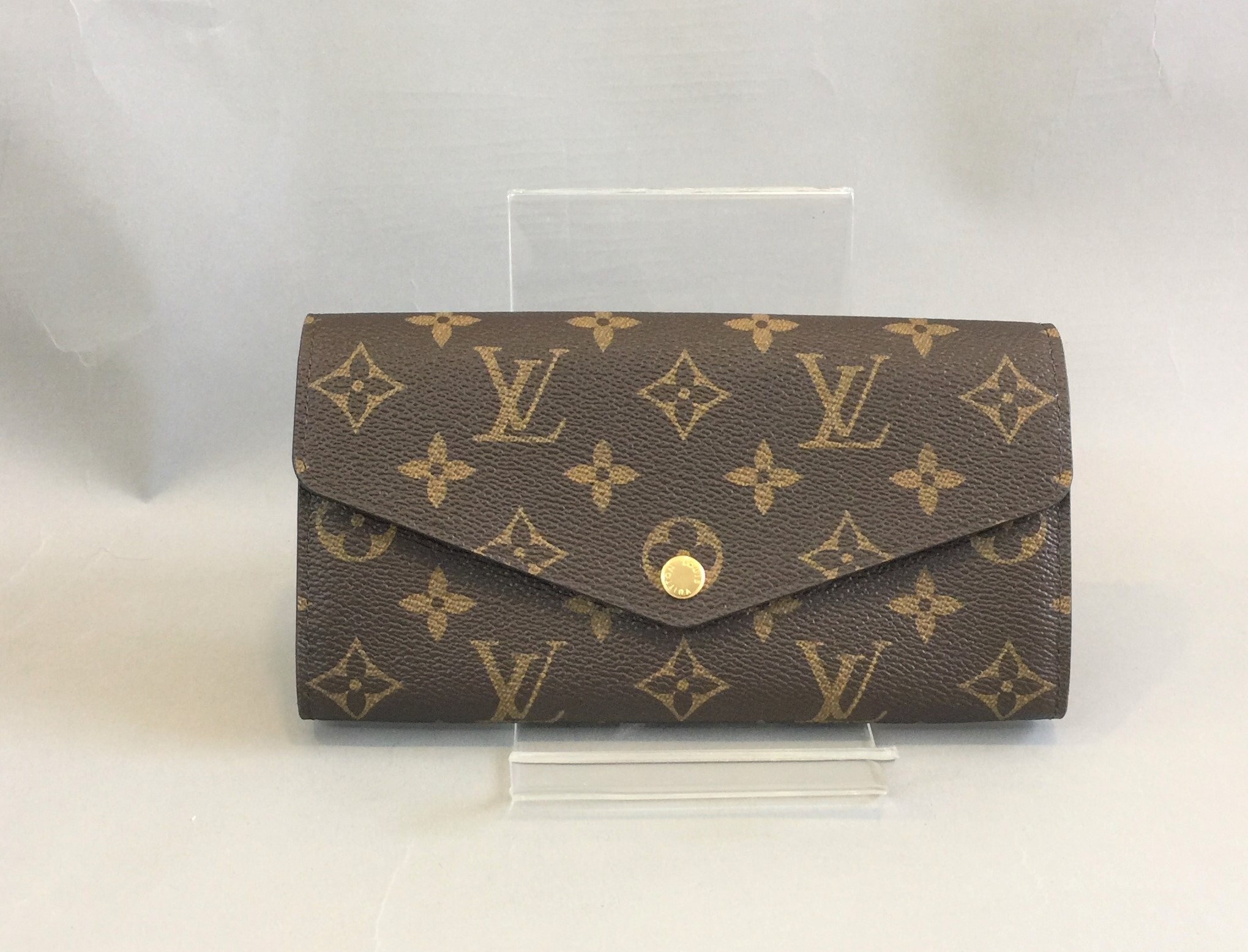 LOUIS VUITTON【ルイヴィトン】モノグラム 財布 ポルトフォイユサラ M62235 画像1