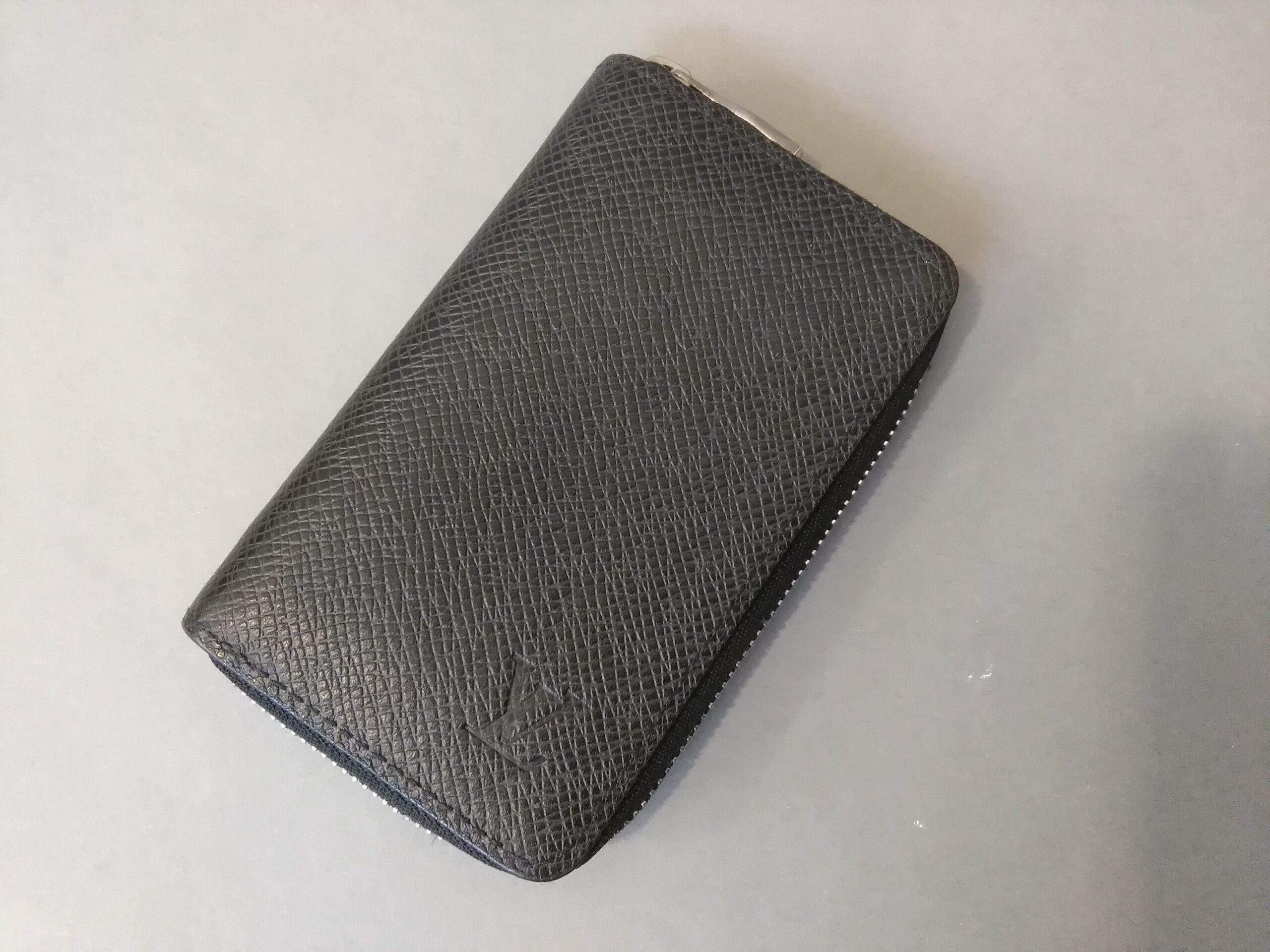 LOUIS VUITTON【ルイヴィトン】タイガ 財布 コインケース ジッピーコインパース M32832 画像1