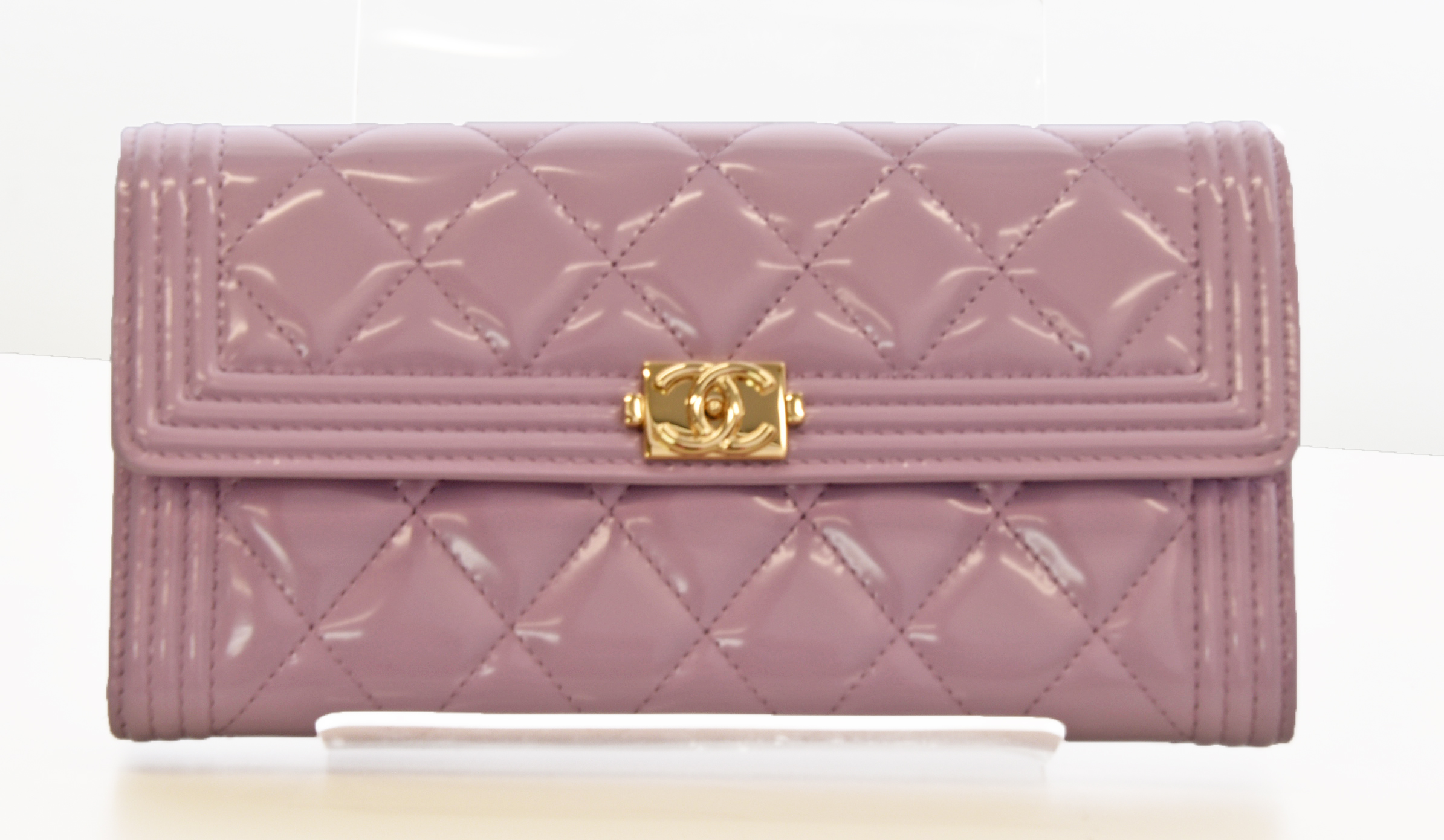 CHANEL【シャネル】ボーイ エナメル 財布 画像1