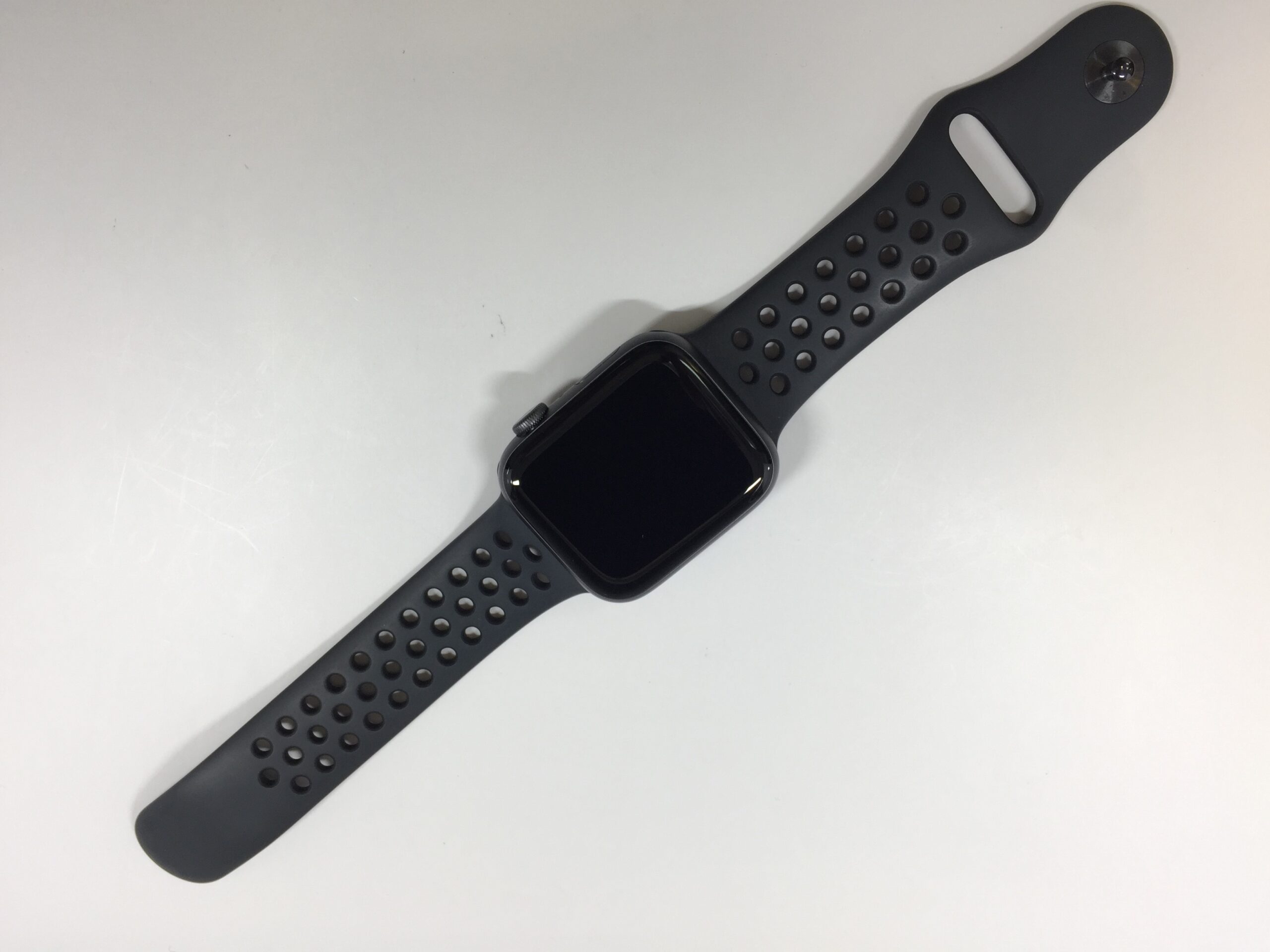 アップルウォッチ ナイキ+ シリーズ4 画像1