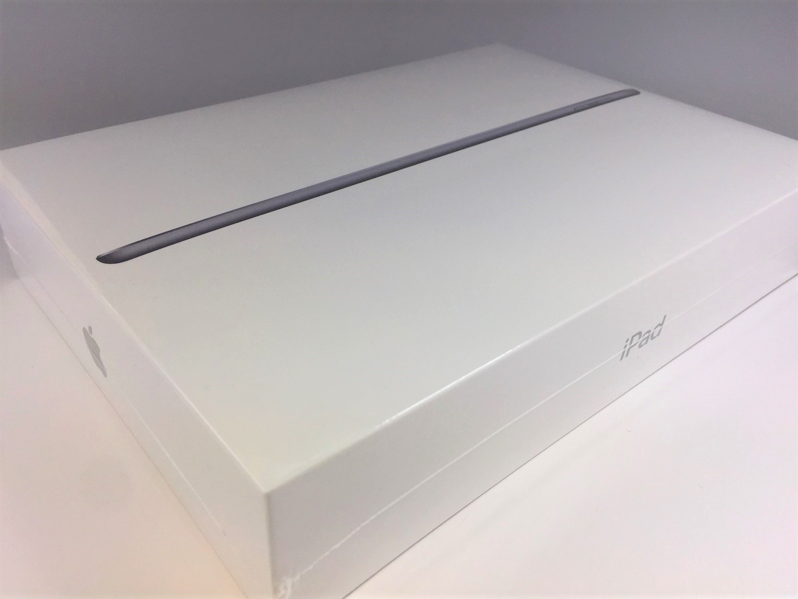 iPad 第6世代 Wi-Fiモデル 128GB 画像1