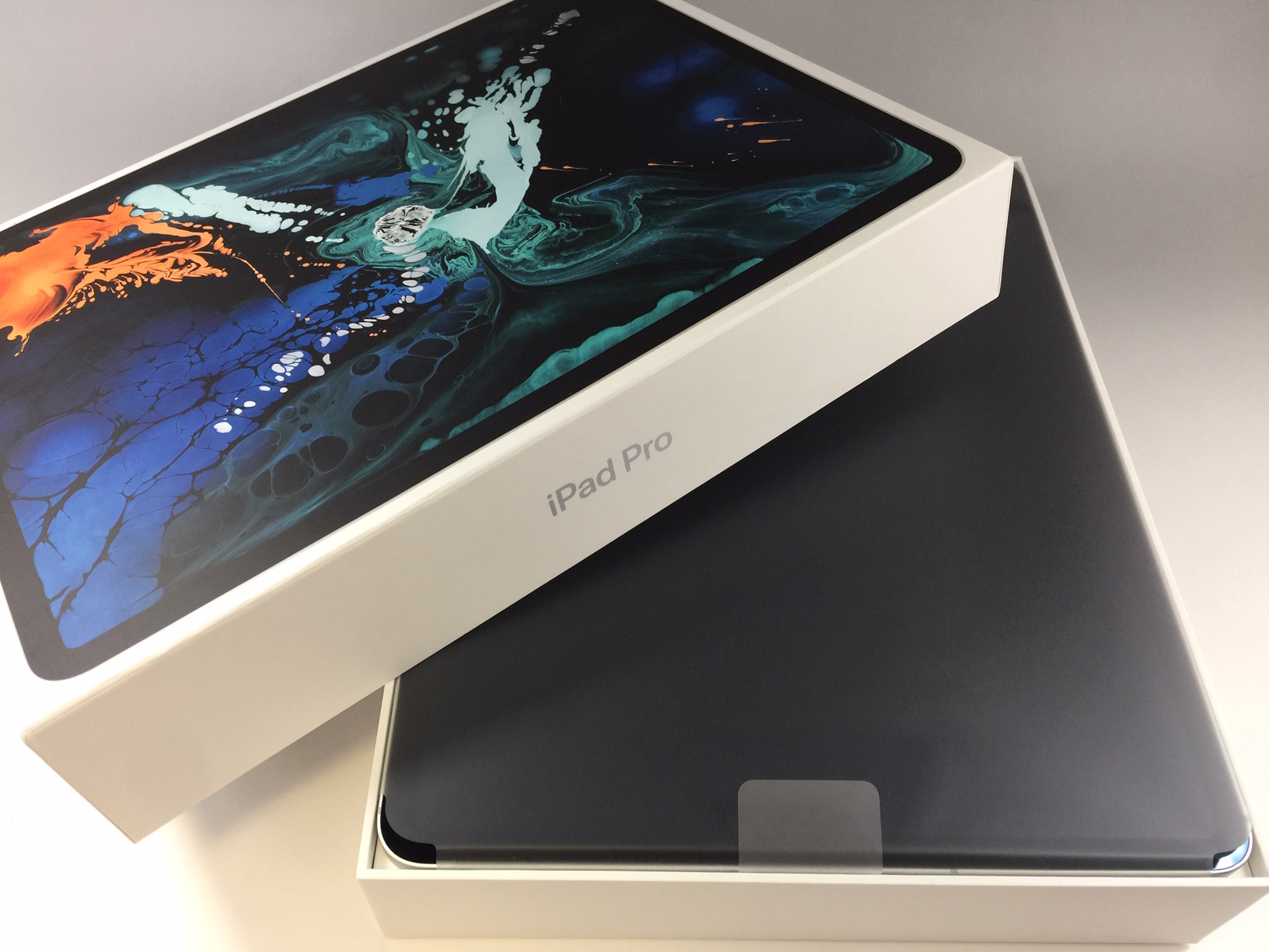 docomo iPad Pro3 12.9インチ Wi-Fi+Cellular 画像1