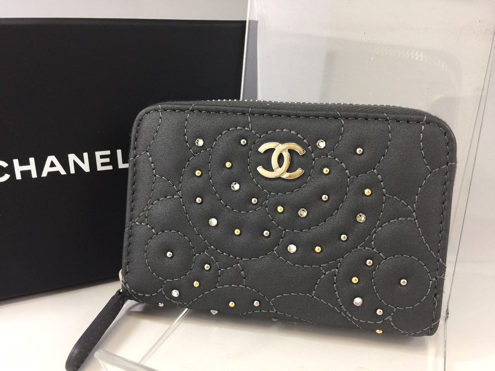 CHANEL【シャネル】カメリア ビーズ コインケース 画像1