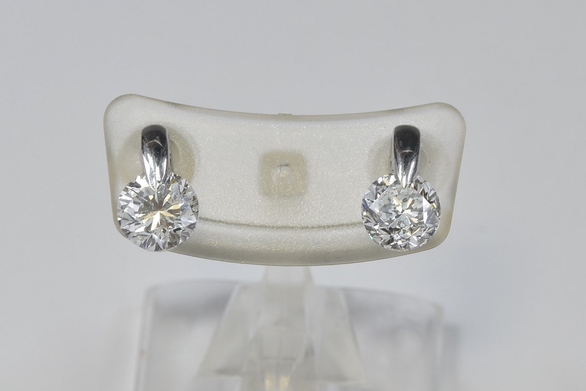 ピアス 画像1