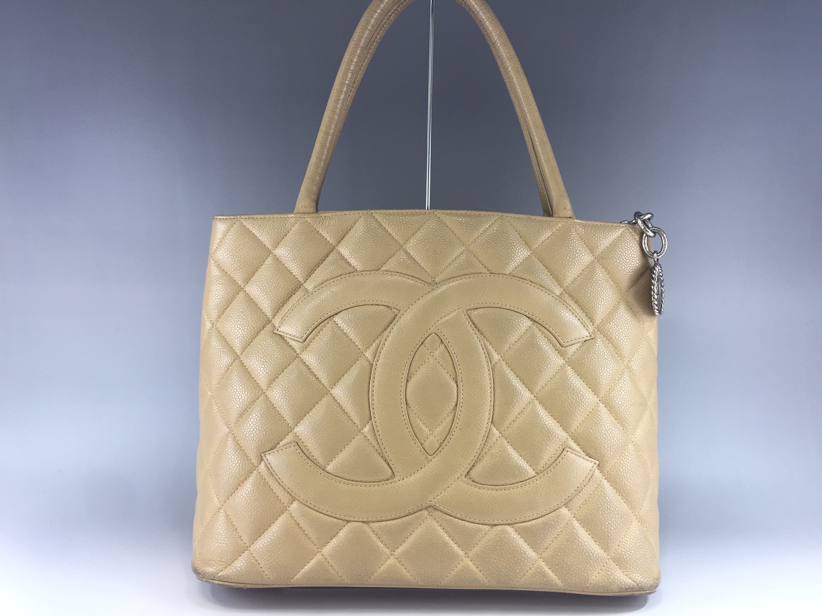 CHANEL【シャネル】キャビアスキン マトラッセ バッグ 復刻トート 画像1