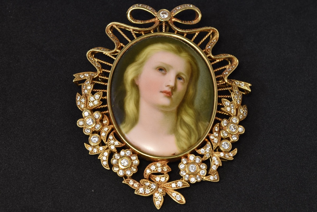 ブローチ 画像1