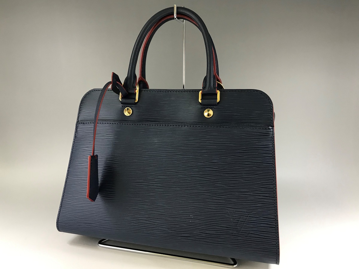 LOUIS VUITTON【ルイヴィトン】エピ ヴァノー MM M51239 画像1