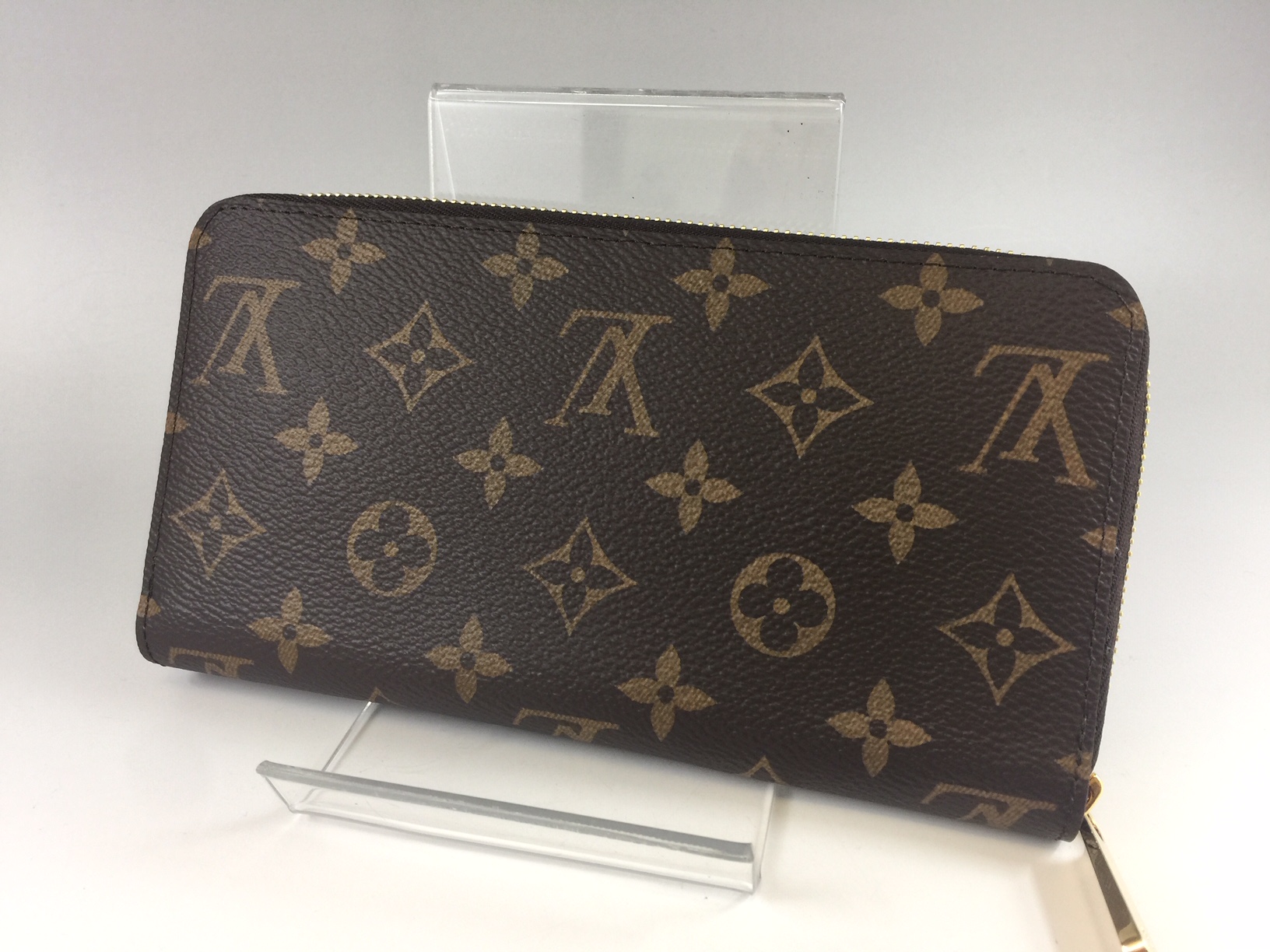 LOUIS VUITTON【ルイヴィトン】モノグラム ジッピーウォレット M42616 画像1