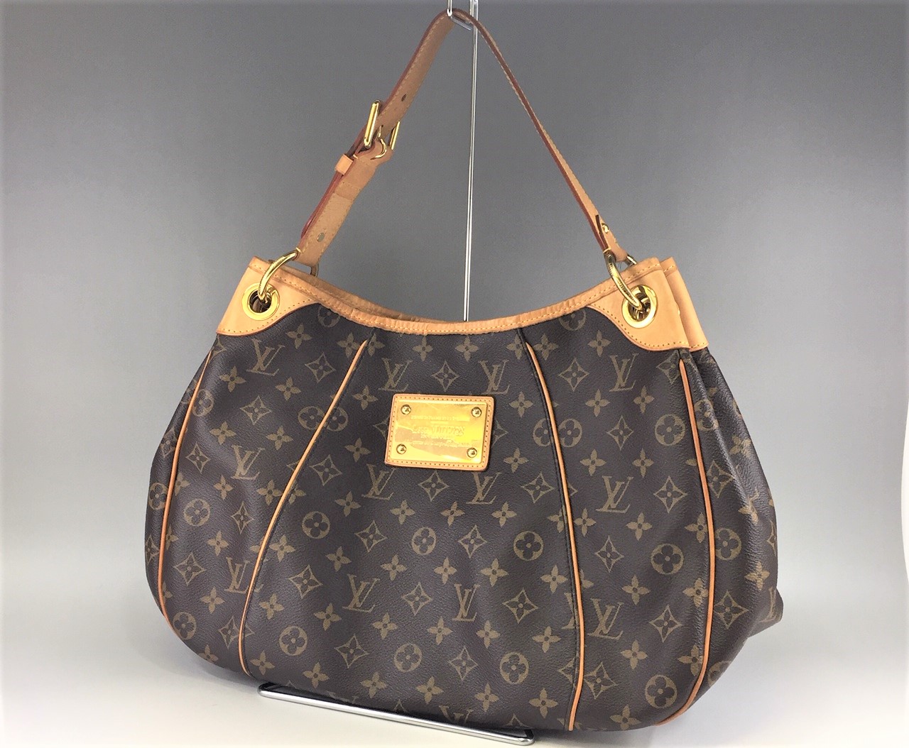 LOUIS VUITTON【ルイヴィトン】モノグラム ガリエラ M56382 画像1