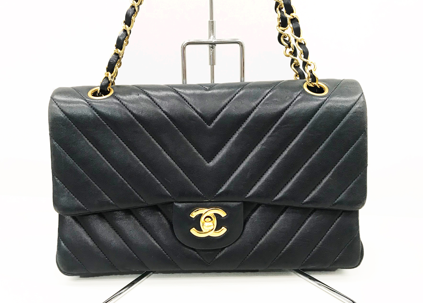 CHANEL【シャネル】Vステッチ チェーンショルダー バッグ 画像1