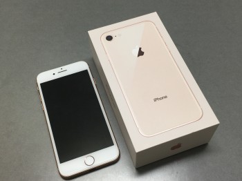 iPhone8 64GB 画像1