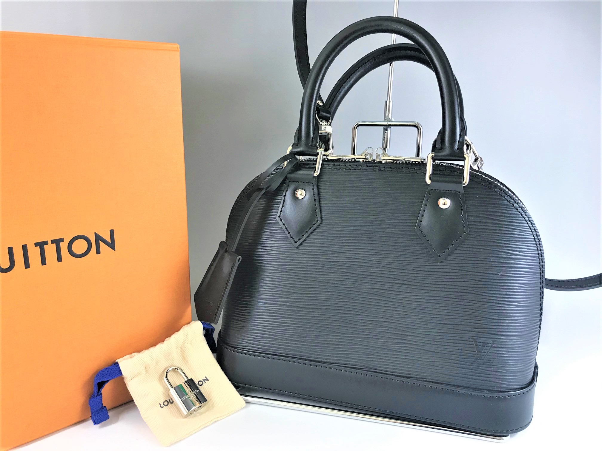 LOUIS VUITTON【ルイヴィトン】エピ アルマ M40862 画像1