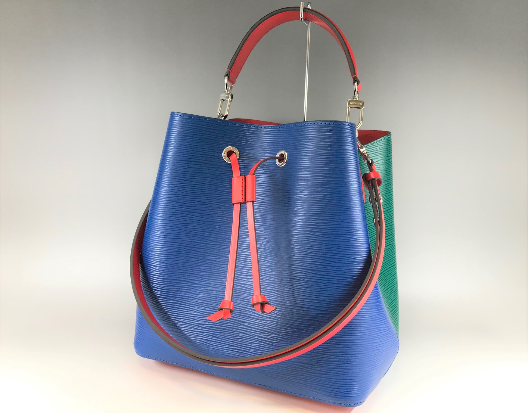 LOUIS VUITTON【ルイヴィトン】エピ バッグ ネオノエ M55395 画像1