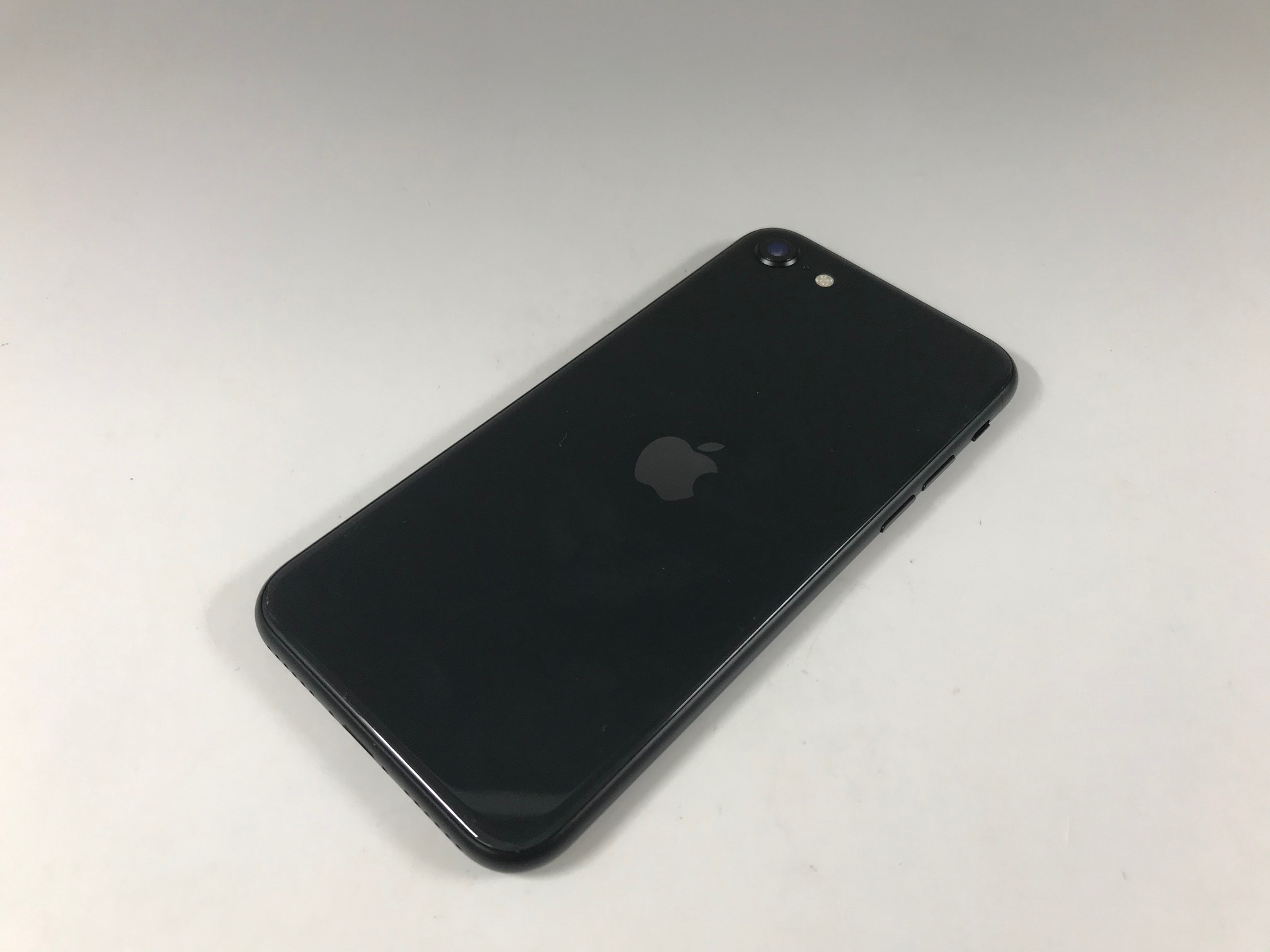 iPhoneSE 画像1